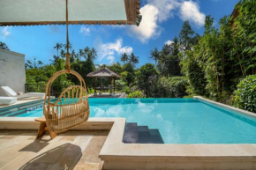Luxury Villa in City Center w/ Natural Pool La Bohemia Residence Villas